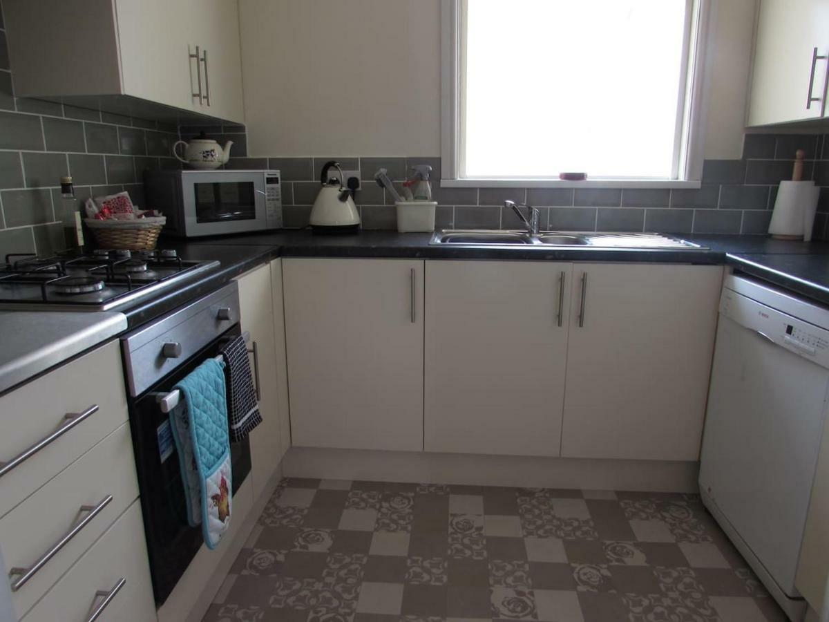 Apartment 5 - Two Bedroom Luxury Apartment Close To Town, Mainline Rail & Theatre Stylish And Comfortable 달링턴 외부 사진